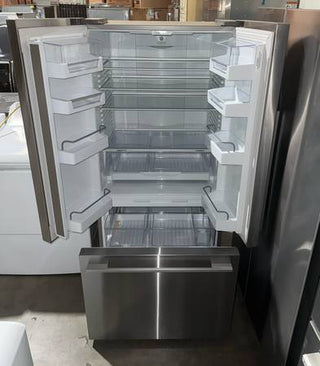 Fisher & Paykel 32" French Door Refrigerator RF170ADX4N (Open Box)