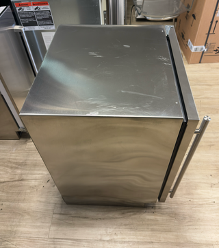 U-Line 24" Beverage Center UHBV524-SG01A (Open Box)