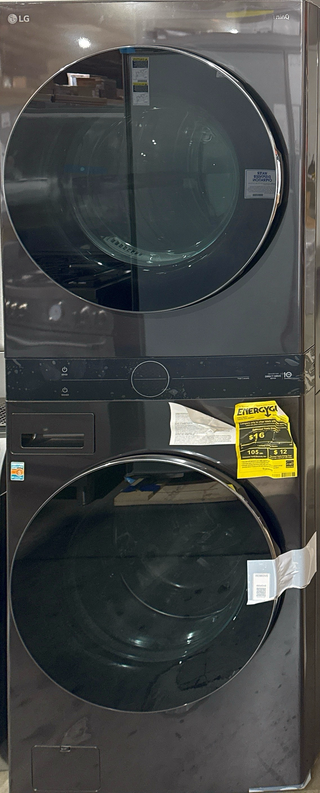 LG Single Unit Front Load LG WashTower™ with Center Control™ 4.5 cu. ft. Washer and 7.4 cu. ft. Gas Dryer -  WKGX201HBA Open Box