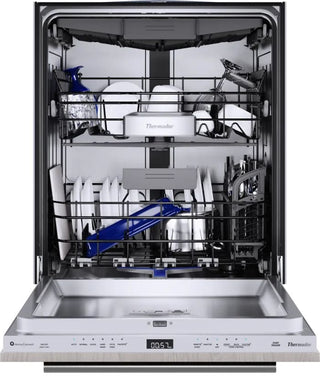 Thermador DWHD660EPR 24” panel-ready dishwasher, Interior view