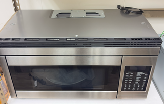 Fisher & Paykel 1.1 cu. ft. Convection Microwave CMOH30SS (Open box)
