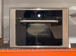 Thermador 24'' Steam Convection Oven MES301HP (Open Box)