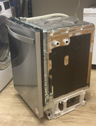 Whirlpool 24" Fully Integrated Dishwasher WDT750SAKZ (Open Box)
