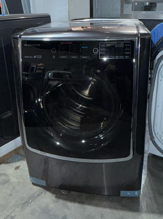 LG 29" Electric Smart Dryer DLEX9500K (Open Box)