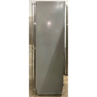 Liebherr - 24 Inch Built-In Full Freezer Column with 9.4 cu. ft. Capacity - F-1051 Open Box