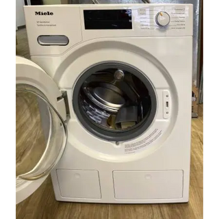 Miele - 24 inch Smart Front Load Washer with 2.26 Cu. Ft. Capacity - WXI860WCS