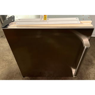 Sub-Zero - 24 Inch Built-in Undercounter Refrigerator Freezer with 4.7 cu. ft. Capacity -  UC-24C-LH Open Box
