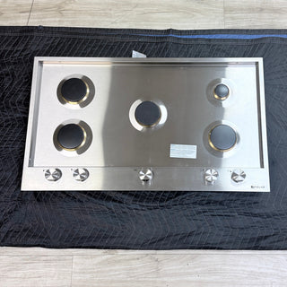 JennAir JGC3536GS 36 inch 5-Burner Gas Cooktop, Cooking Surface View - Open Box | Appliance Key
