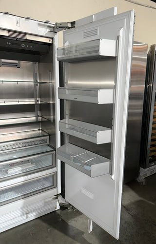 Gaggenau 30" Built-In Refrigerator RC472701 (Open Box)