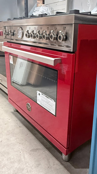 Bertazzoni PROF366GASROT 36-inch Professional Series Gas Range | Open Box Side view