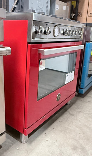 Bertazzoni PROF366GASROT 36-inch Professional Series Gas Range | Open Box Side view