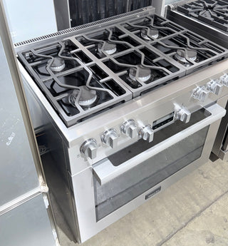 Miele HR1134-3G 36 inch Freestanding Gas Range | Open Box side view