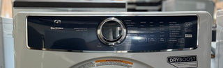 Electrolux ELFG7637AW 27-inch gas dryer white, control panel