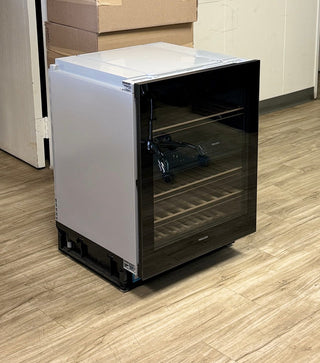 Miele KWT6322UG 24-inch built-in wine cooler, obsidian black, Left Side view Open Box