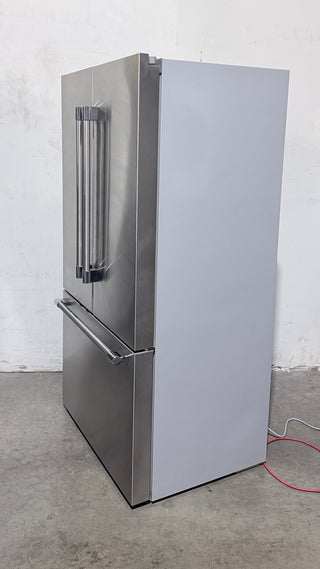 Thermador T36FT820NS 36" French Door Refrigerator - Open Box, side view