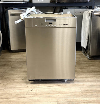 Open Box Miele G4228SCU Built-Under Dishwasher CleanTouch Stainless – Front View
