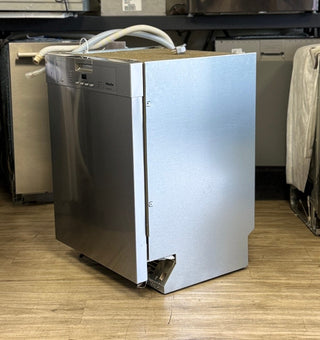 Open Box Miele G4228SCU Dishwasher CleanTouch Stainless - Side view