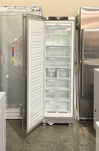 Liebherr F-1051 Interior Freezer Drawers and FrostSafe System – Open Box