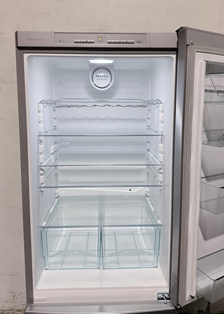 Miele KFN12823SD 24 inch Bottom Freezer Refrigerator - Open Box, interior view