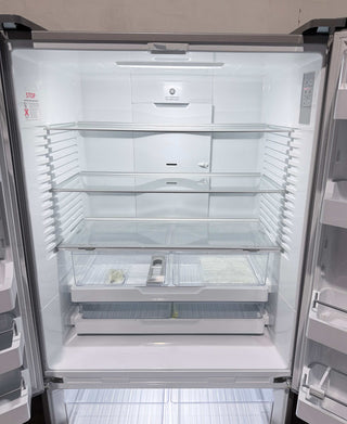 Fisher & Paykel RF201ADX5 N 36" 20.1 Cu. Ft. French Door Refrigerator Freezer in Stainless Steel - Open Box, interior view