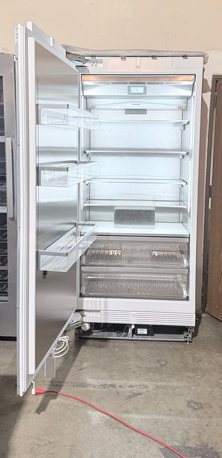 Thermador T36IF905SP 36 inch Freedom Series Built-In Freezer Column (Panel Ready) - Open Box, interior view