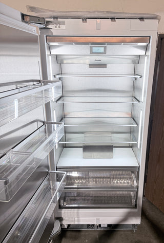 Thermador T36IF905SP 36 inch Freedom Series Built-In Freezer Column (Panel Ready) - Open Box, interior view