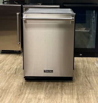 Viking 24” Built-In Dishwasher, VDWU524SS, Stainless Steel, Front View