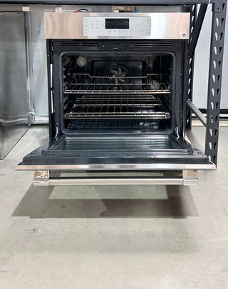 Thermador ME301YP 30" Masterpiece Single Wall Oven in Stainless Steel - Open Box, interior view