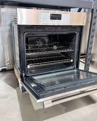 Thermador ME301YP 30" Masterpiece Single Wall Oven in Stainless Steel - Open Box, side interior view 