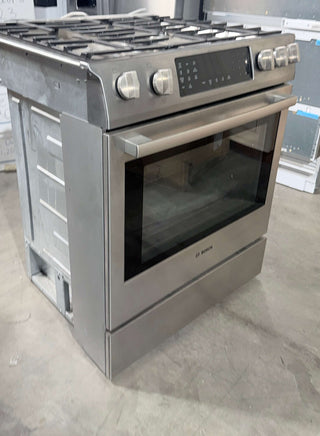Bosch HDIP054U 30" Benchmark Dual-Fuel Slide-In Range in Stainless Steel - Open Box, side view