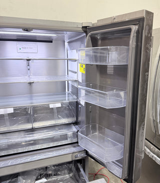 LG STUDIO SRFB27S3 36 inch Counter Depth French Door Refrigerator - Open Box, interior view