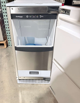 Scotsman SRNP110A-1SS 15" Undercounter Nugget Ice Machine with Drain Pump - Open Box, interior view