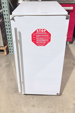 Scotsman SRNP110A-1SS 15" Undercounter Nugget Ice Machine with Drain Pump - Open Box, front view