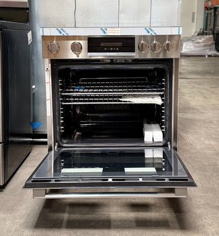 Bosch 800 Series HIS8055U
30" Freestanding Induction Range - Interior View