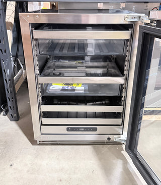 U-Line UHBV524-SG01A 24 inch Beverage Center - Open Box, interior view
