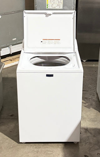 Maytag MTW4200SW
27 Inch Top Load Washer with 4.3 cu ft. Capacity - Interior View