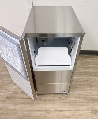 Perlick HP15CI-W 15 inch Signature Series Ice Maker (Panel Ready) - Open Box, interior view