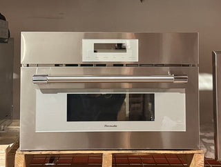 Thermador MB30WP 30" Built-In Microwave - Front View