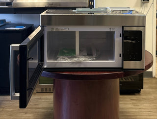 Bosch 30" Over-the-Range Microwave, HMV3053U Interior View