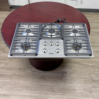 Miele KM3475G 36 inch Built-In Gas Cooktop - Front View