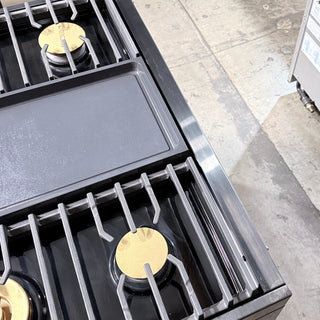 Dacor DOP36M94DLM 36 inch Professional Dual Fuel Range, Top Griddle View – Open Box | Appliance Key