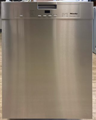 Miele - 24 inch Full Console Dishwasher with AutoSensor - G4228SCU Open Box