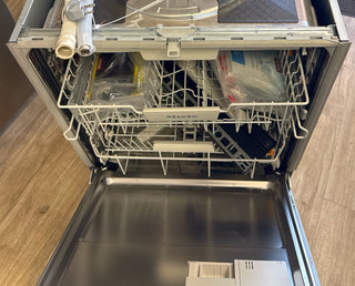 Miele 24-inch Fully Integrated Panel Ready Dishwasher with AutoSensor, Interior View, Model G5051SCVi (Open Box)