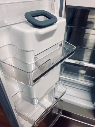Bosch - 36 Inch Freestanding French Door Smart Refrigerator - B36CD50SNS Showroom Display
