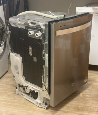 Whirlpool 24" Fully Integrated Dishwasher WDT750SAKZ (Open Box)
