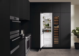 Sub-Zero - 24 Inch Integrated Smart Column Refrigerator and Freezer - IC-24CI-RH Open Box